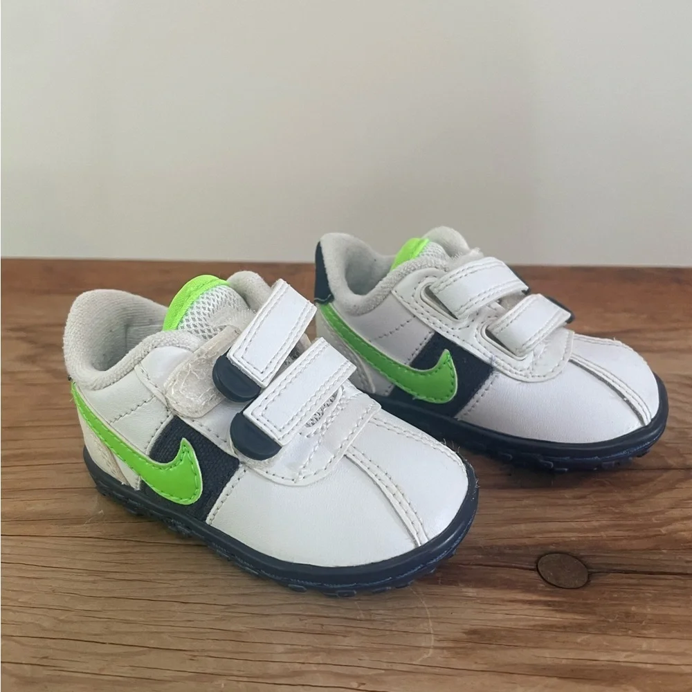 Toddler Nike Roadrunner Sneakers